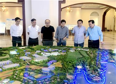 汪启来到恒地公司调研指导