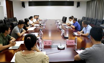 赵伯廷会见江苏华晨路桥有限公司董事长严如生