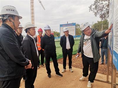 廖卫红到海河公司项目调研指导